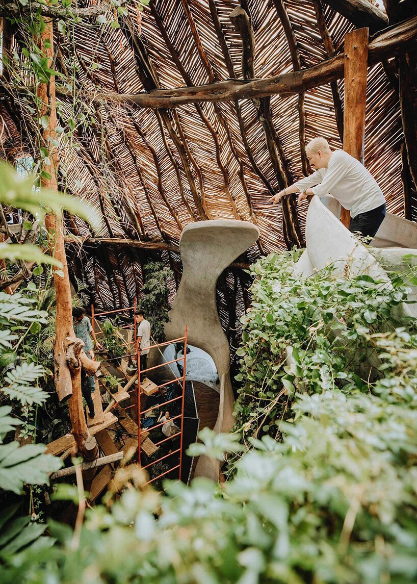 azuma makoto 的纪念性植物雕塑“MEXX”取材于茂密的墨西哥丛林 azuma makoto 的纪念性植物雕塑“MEXX”取材于茂密的墨西哥丛林