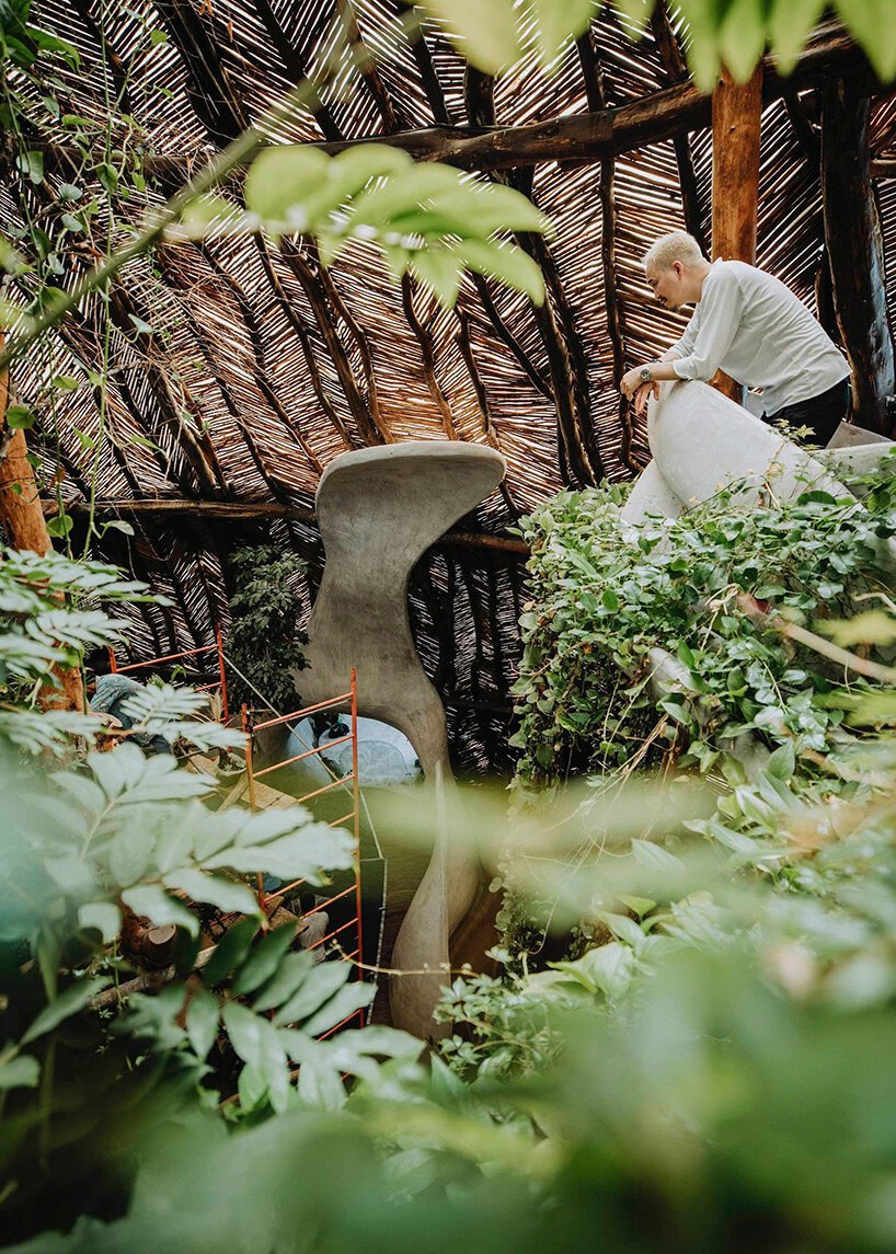 azuma makoto 的纪念性植物雕塑“MEXX”取材于茂密的墨西哥丛林 azuma makoto 的纪念性植物雕塑“MEXX”取材于茂密的墨西哥丛林