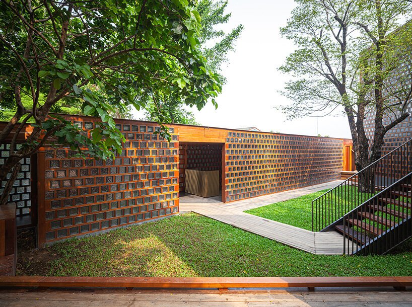 bangkok project studio designs a women-led restaurant in rural thailand