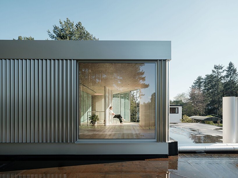 i.s.m.architecten explores tactile and spatial qualities within BEEV house in belgium