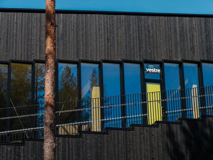 BIG 位于挪威森林的十字形工厂准备盛大开业