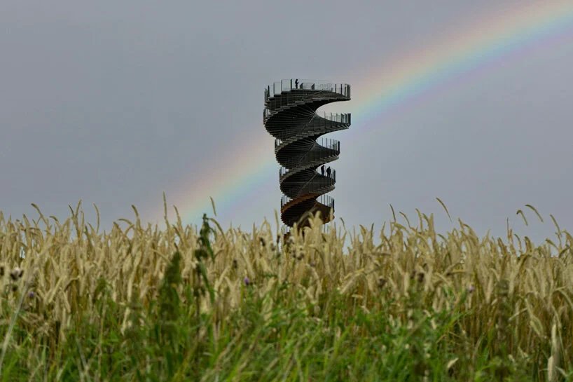 丹麦 BIG 螺旋式耐候钢天文台的图片曝光 丹麦 BIG 螺旋式耐候钢天文台的图片曝光
