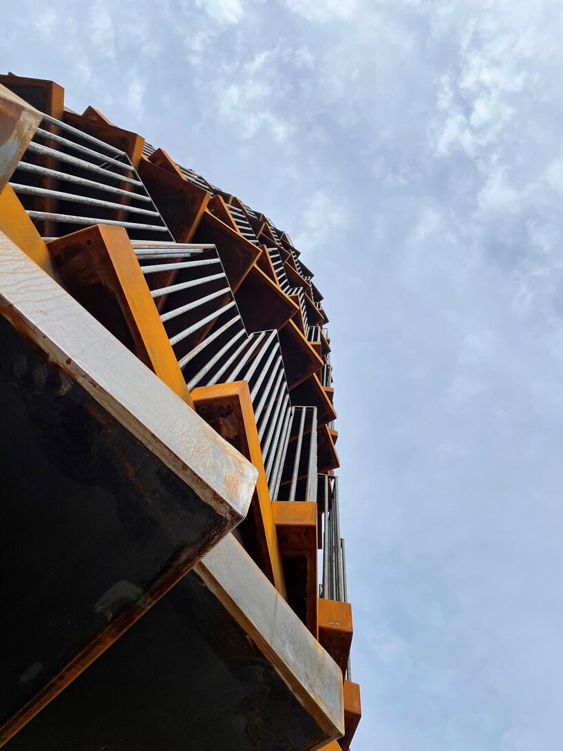 丹麦 BIG 螺旋式耐候钢天文台的图片曝光 丹麦 BIG 螺旋式耐候钢天文台的图片曝光