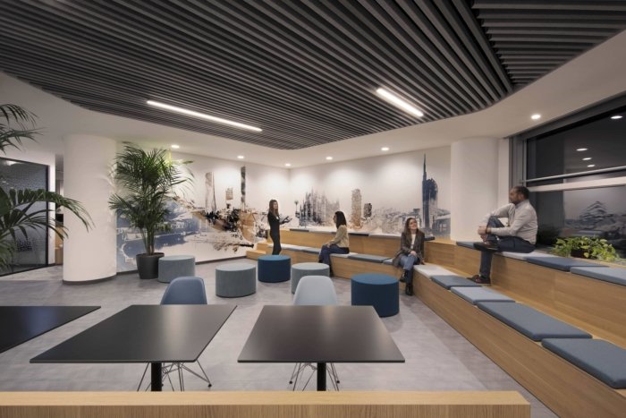 BMW 银行意大利和 Alphabet Italia 办事处 – 米兰