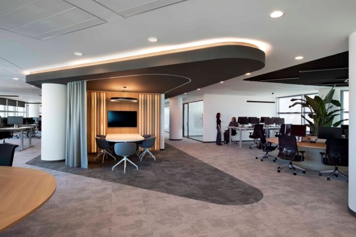 BMW 银行意大利和 Alphabet Italia 办事处 – 米兰