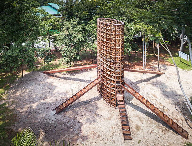 boonserm premthada 改造废弃的木仓，在泰国建造“米塔”