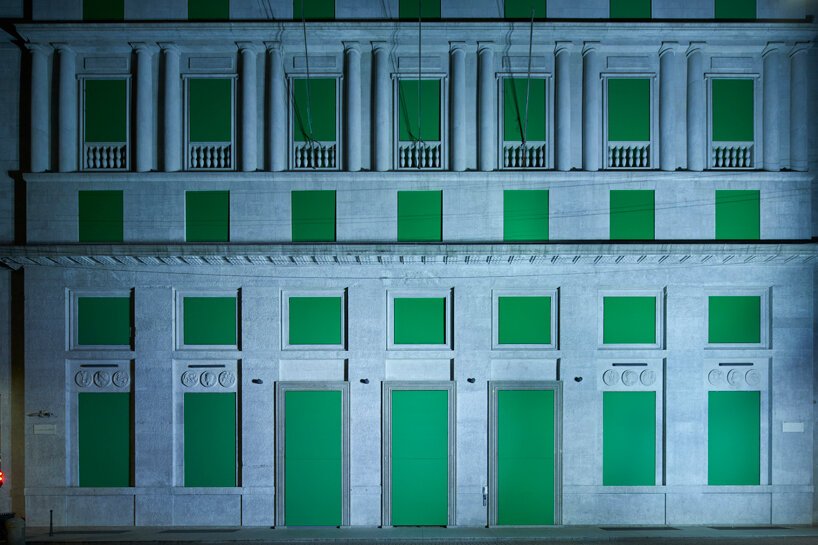 Bottega veneta 米兰总部在时装周上展示 2022 秋冬系列