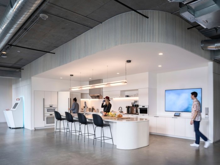 由 Hacker 设计的 Brainium Studios 办公室