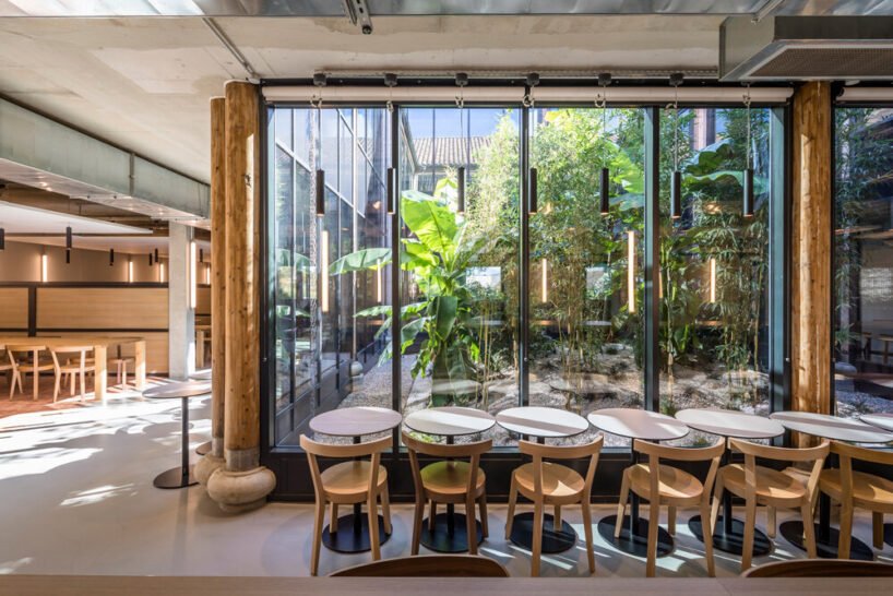 布雷纳克和冈萨雷斯受高卢罗马别墅的影响修复了法国公司的自助餐厅