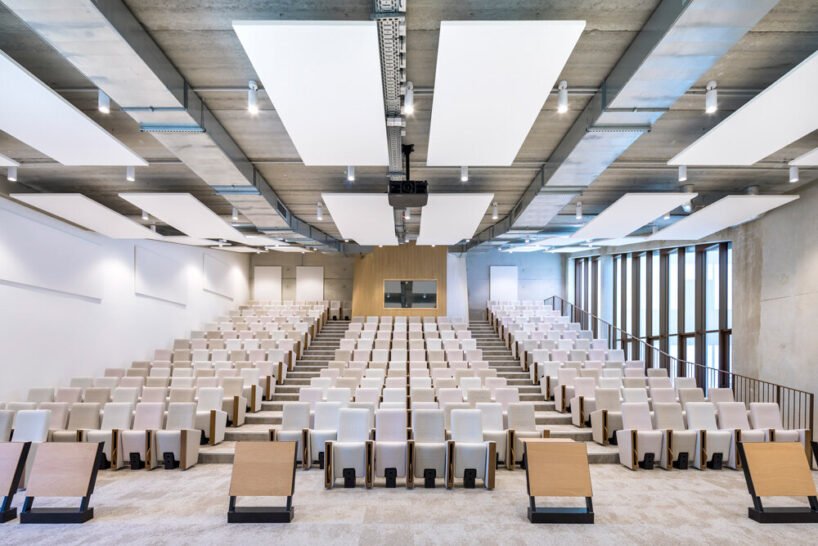 布雷纳克和冈萨雷斯受高卢罗马别墅的影响修复了法国公司的自助餐厅