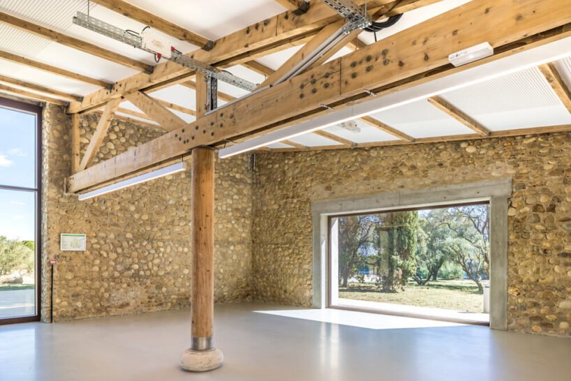 布雷纳克和冈萨雷斯受高卢罗马别墅的影响修复了法国公司的自助餐厅