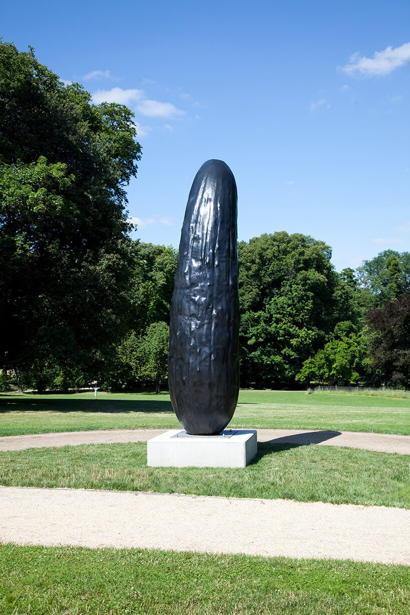 “真相的陷阱”：埃尔文·沃姆令人费解的展览在约克郡雕塑公园开幕