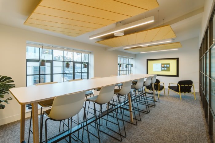 Bumble 办公室 – 伦敦