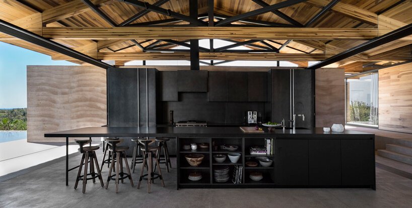 dellekamp arquitectos 用 Cabo House 构筑了墨西哥崎岖海岸线的景观