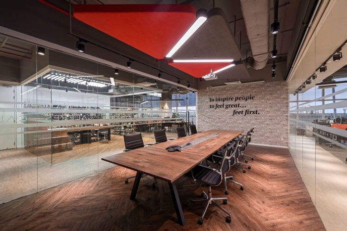 卡莱雷斯国际办事处 – 胡志明市