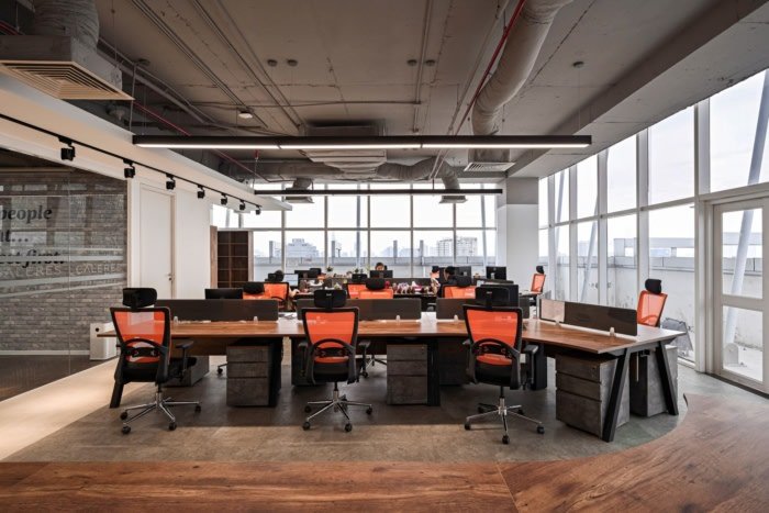 卡莱雷斯国际办事处 – 胡志明市