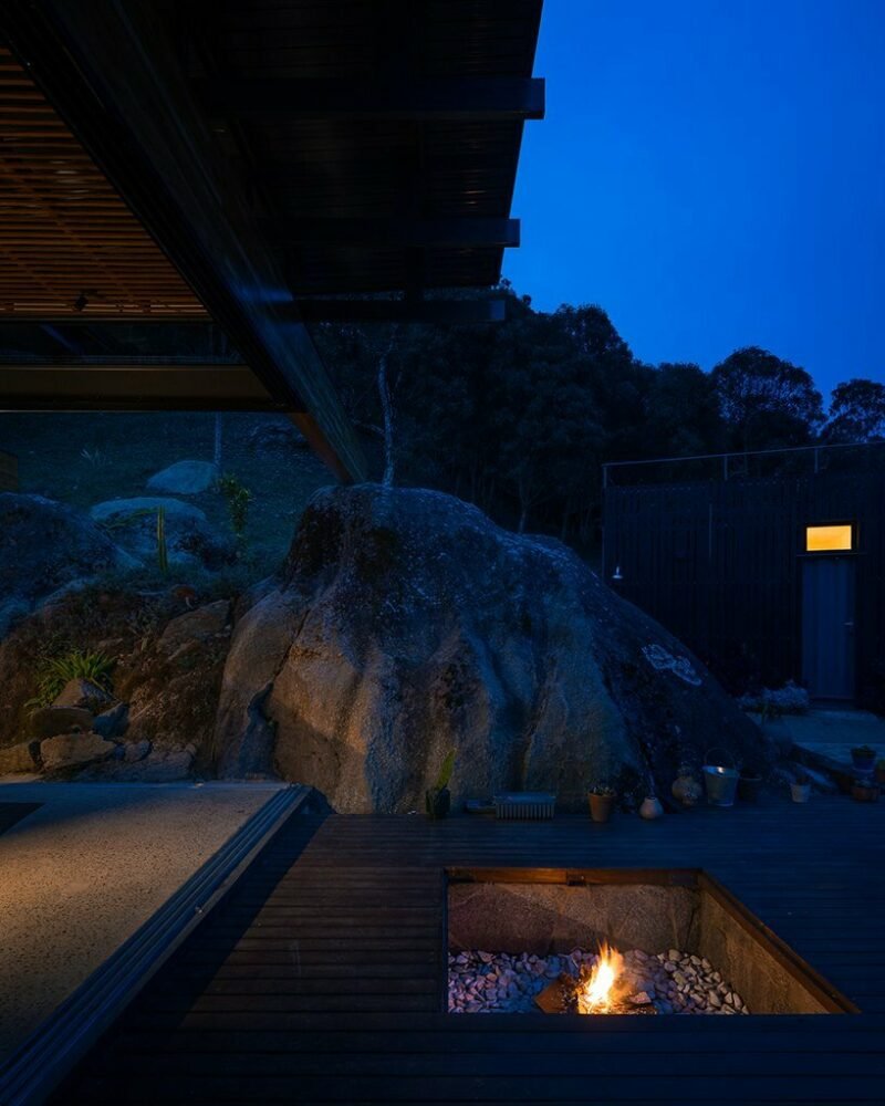 半开放式坎查屋最大限度地保留了巴西山区的魅力