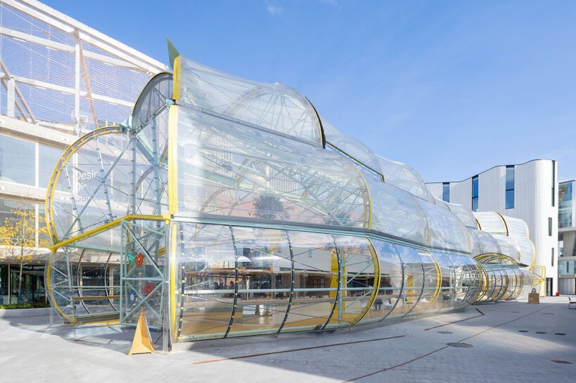 Selgascano 以透明的黄色食品市场提升伦敦设计区的水平