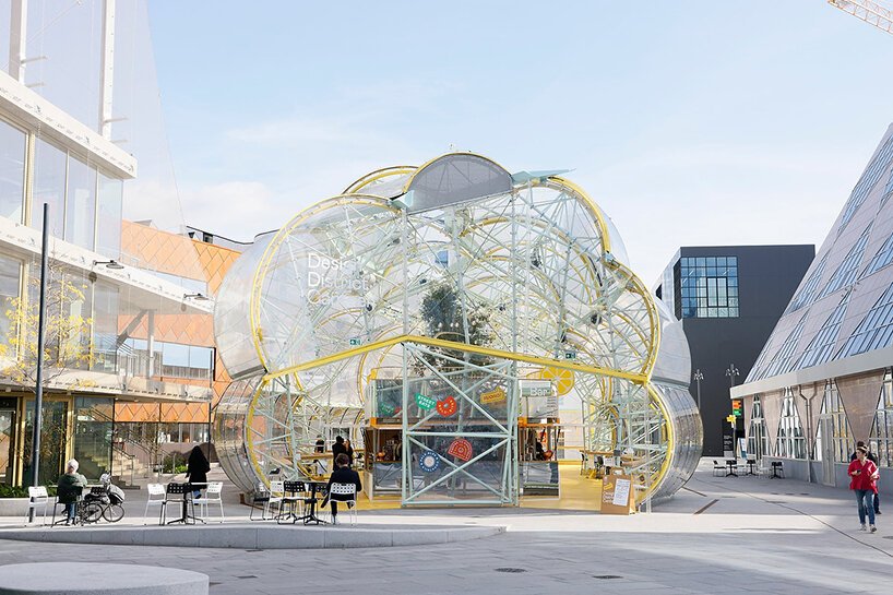 Selgascano 以透明的黄色食品市场提升伦敦设计区的水平