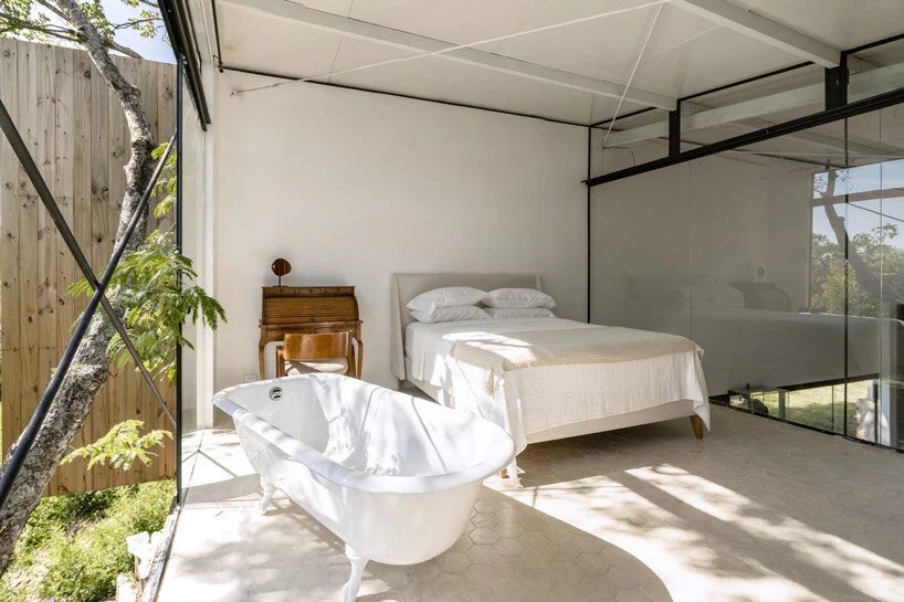 哈维尔·科瓦兰 (javier corvalán) 在设计 keche 住宅时回忆起圣埃克苏佩里 (saint-exupéry) 的巴拉圭之旅