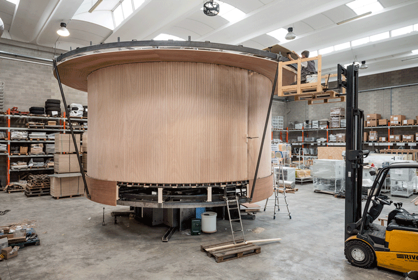 casa ojalá unveils its adaptable and transportable luxury cabin in tuscany