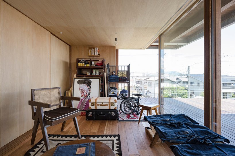 手冢建筑事务所优化了从其露台“城堡屋”欣赏富士山的景观