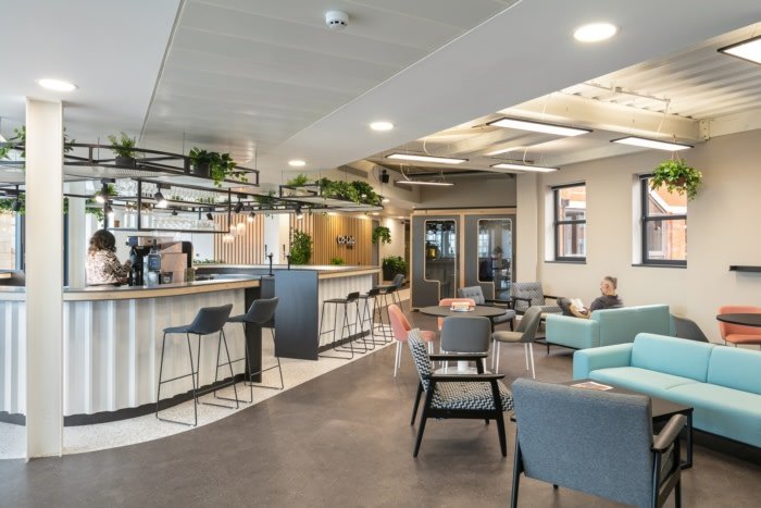 查尔顿莫里斯办公室 - 利兹