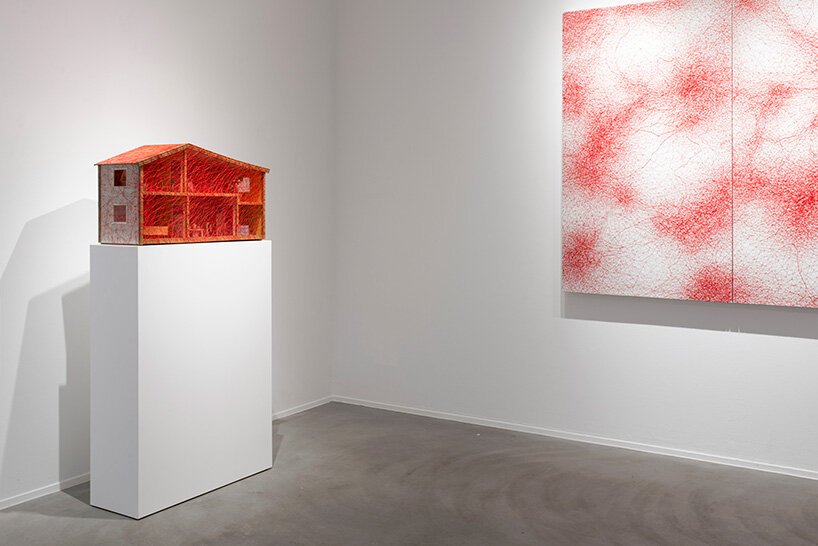 “艺术永不停歇”——chiharu shiota 谈“生活在里面”和隔离期间的创作