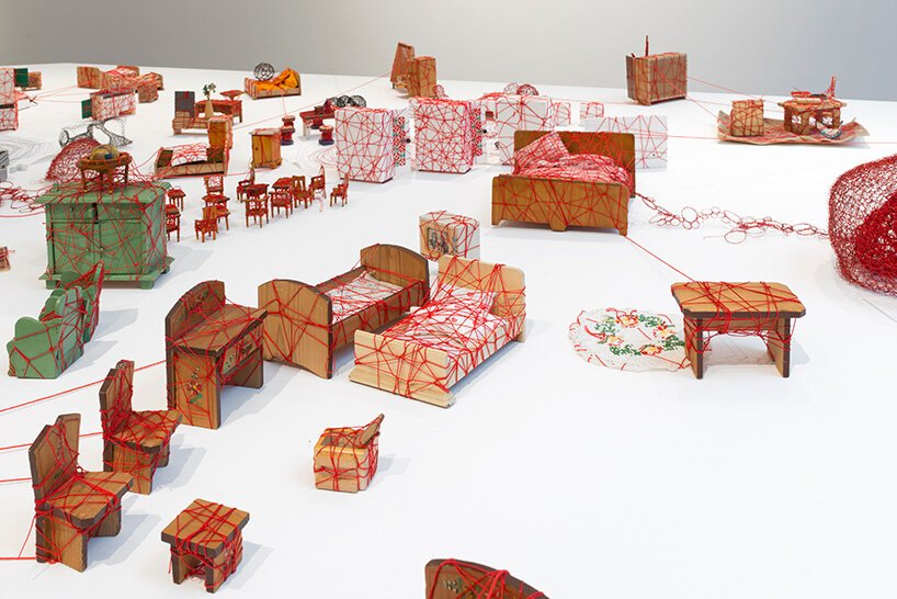 “艺术永不停歇”——chiharu shiota 谈“生活在里面”和隔离期间的创作