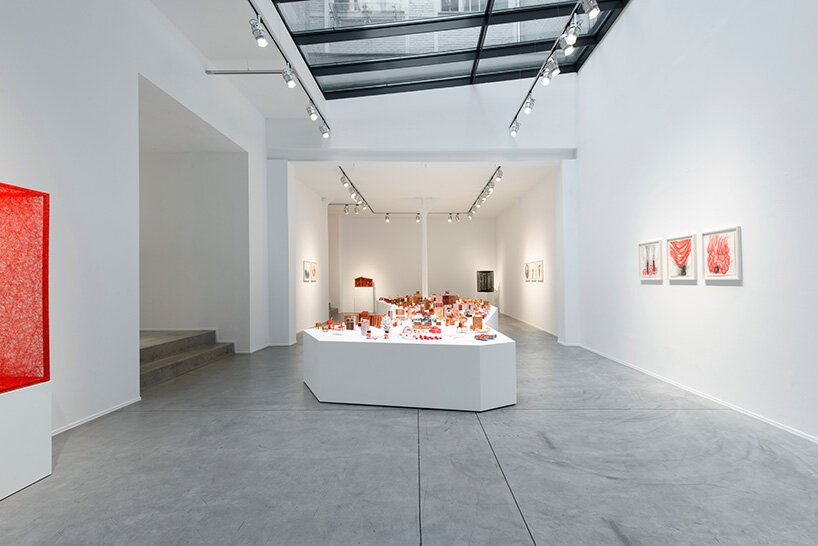 “艺术永不停歇”——chiharu shiota 谈“生活在里面”和隔离期间的创作