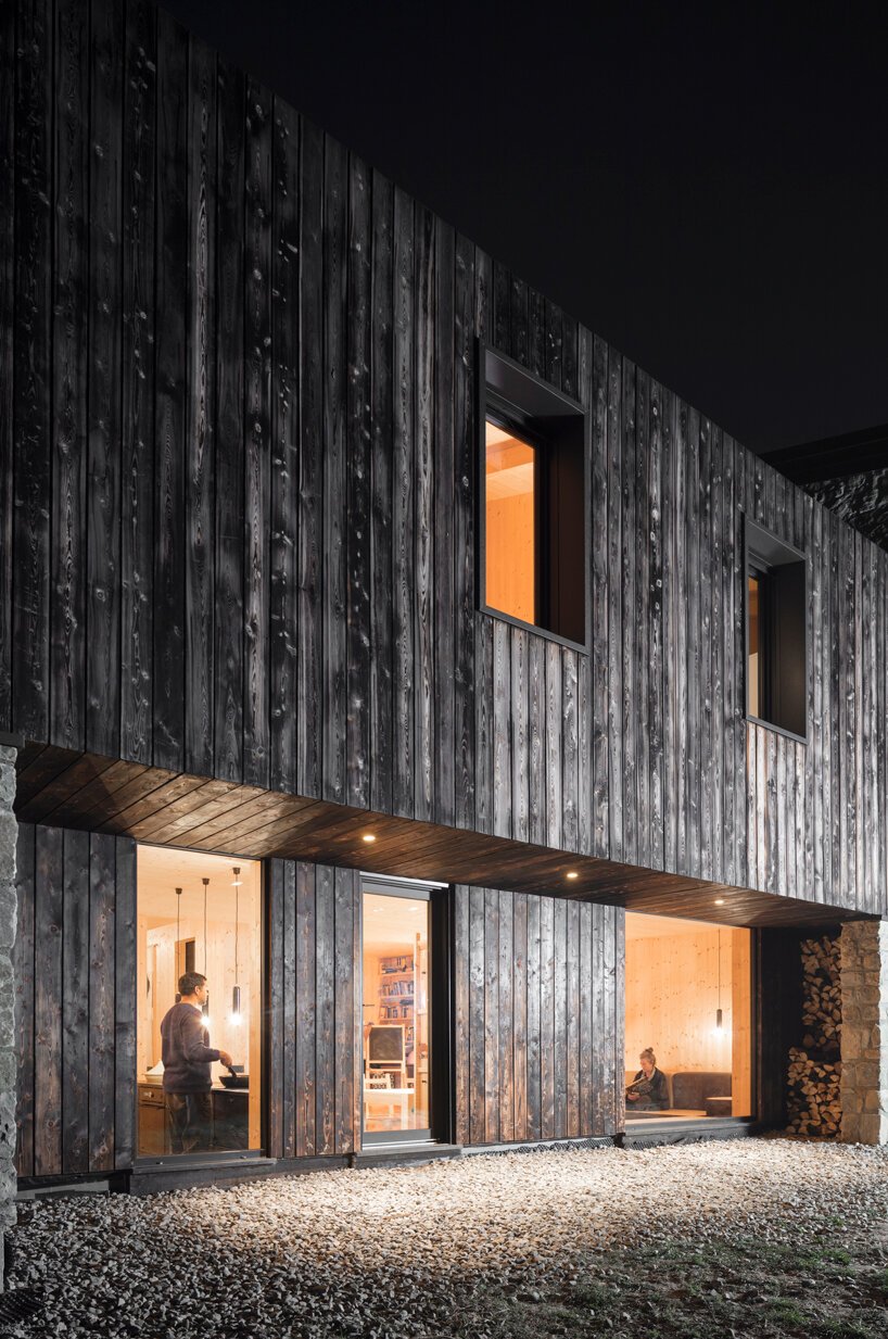 ciclostile architettura 重建了博洛尼亚乡村的一座老农舍