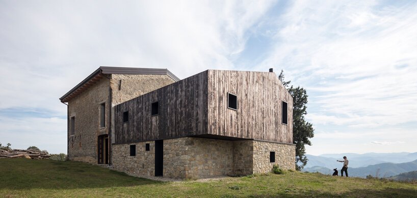 ciclostile architettura 重建了博洛尼亚乡村的一座老农舍