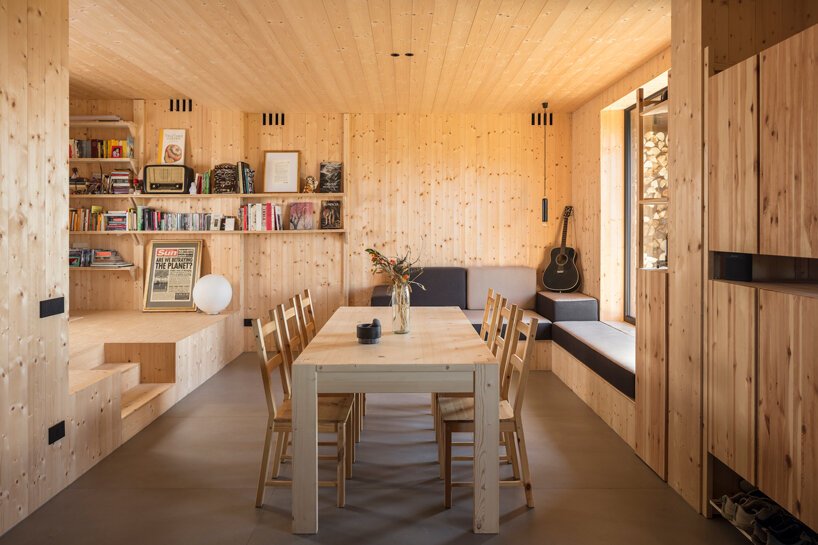 ciclostile architettura 重建了博洛尼亚乡村的一座老农舍