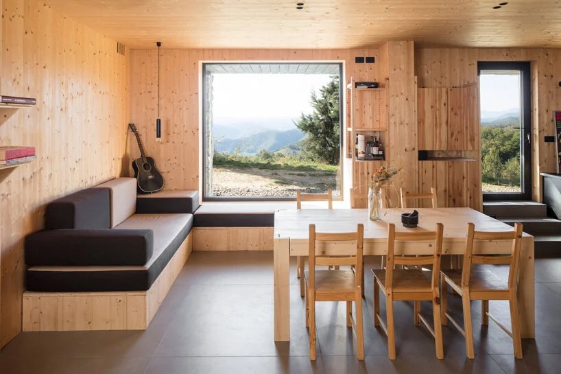 ciclostile architettura 重建了博洛尼亚乡村的一座老农舍