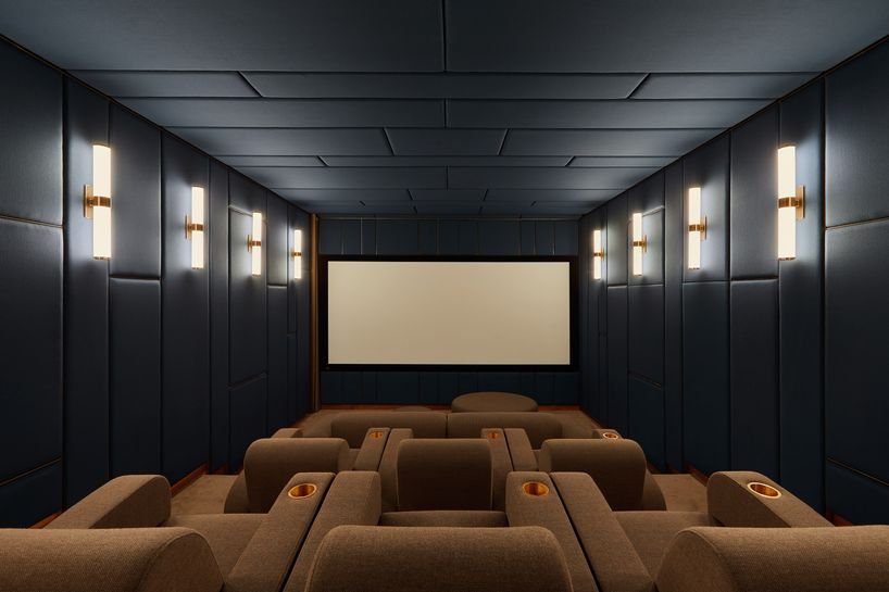 hochdrei 将密斯·凡德罗设计的别墅中的煤窖改造成家庭影院 hochdrei 将密斯·凡德罗设计的别墅中的煤窖改造成家庭影院