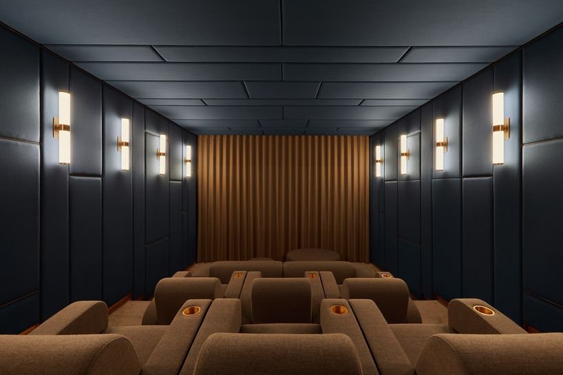 hochdrei 将密斯·凡德罗设计的别墅中的煤窖改造成家庭影院 hochdrei 将密斯·凡德罗设计的别墅中的煤窖改造成家庭影院