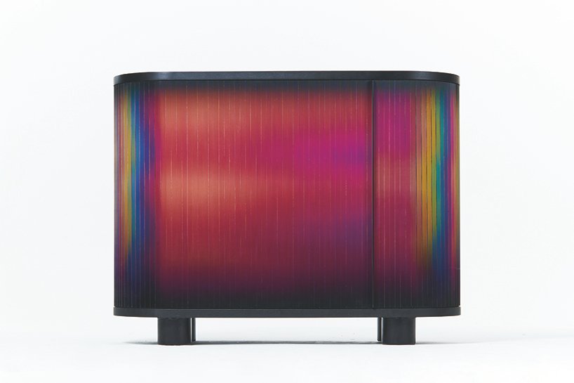 Orijeen 推出新橱柜,拓展变色光栅家具系列 Orijeen 推出新橱柜,拓展变色光栅家具系列