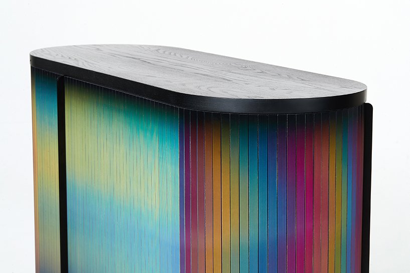 Orijeen 推出新橱柜,拓展变色光栅家具系列 Orijeen 推出新橱柜,拓展变色光栅家具系列