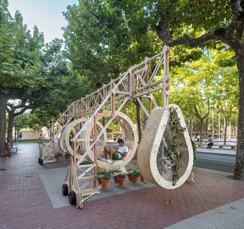 concéntrico 艺术节通过众多令人瞠目结舌的装置为洛格罗尼奥的街道注入活力 concéntrico 艺术节通过众多令人瞠目结舌的装置为洛格罗尼奥的街道注入活力