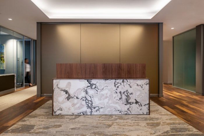 保密客户办公室 - 夏洛茨维尔