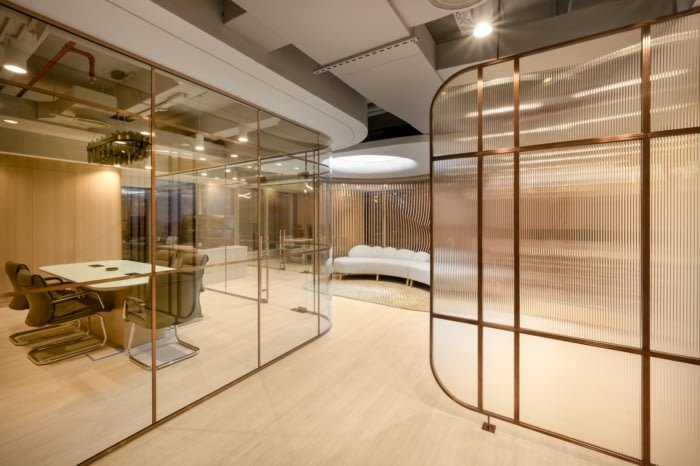 机密客户办事处 - 迪拜