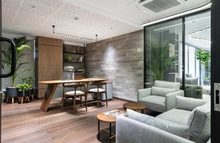 联合创始人工作空间 – 苏拉特