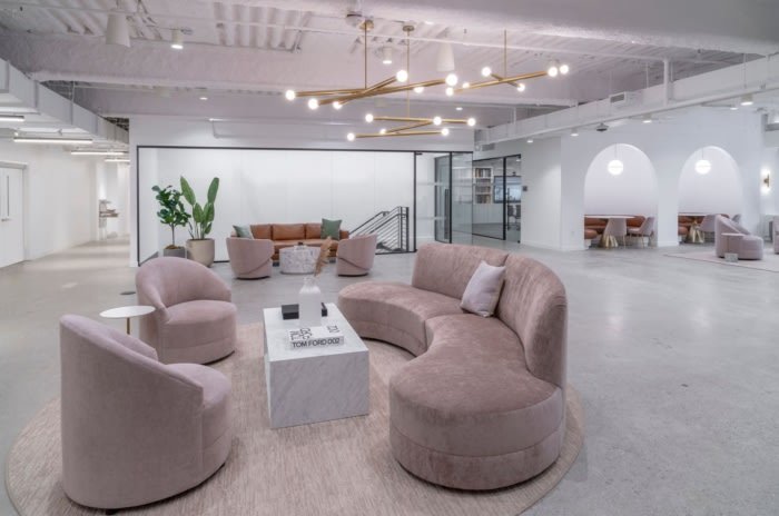 机密专业零售公司办公室 - 纽约市