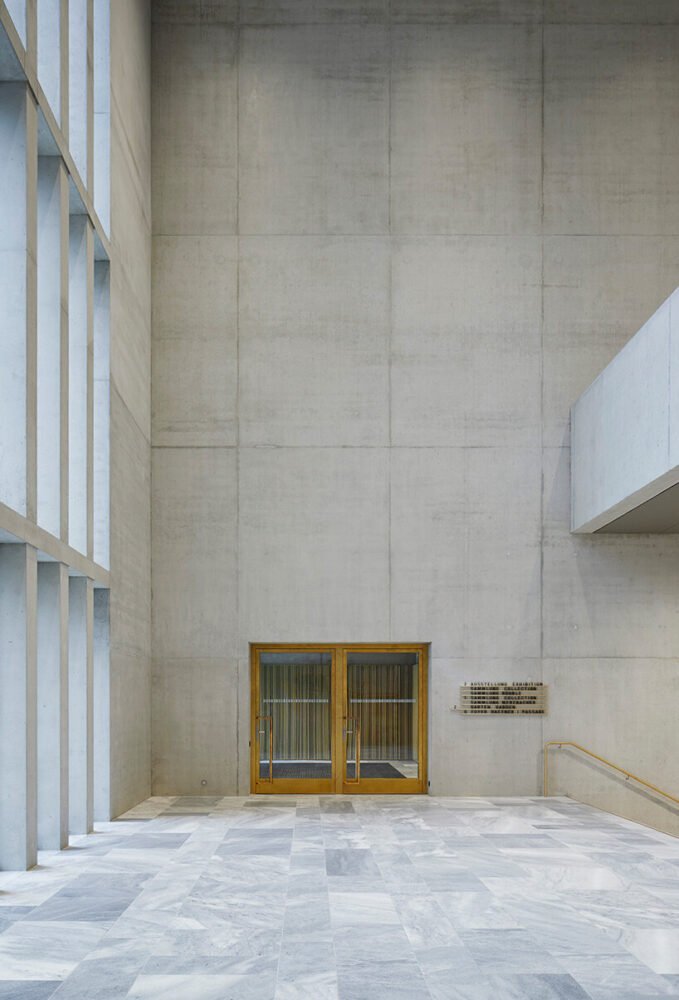 staircase hall | image © noshe