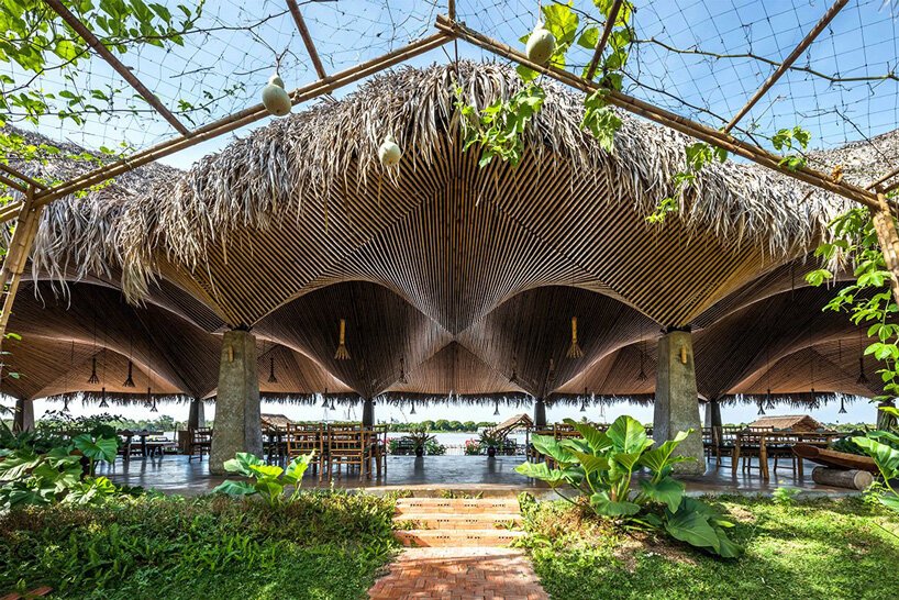 DDconcept 凭借三维竹天花板在越南餐厅中名列前茅 DDconcept 凭借三维竹天花板在越南餐厅中名列前茅