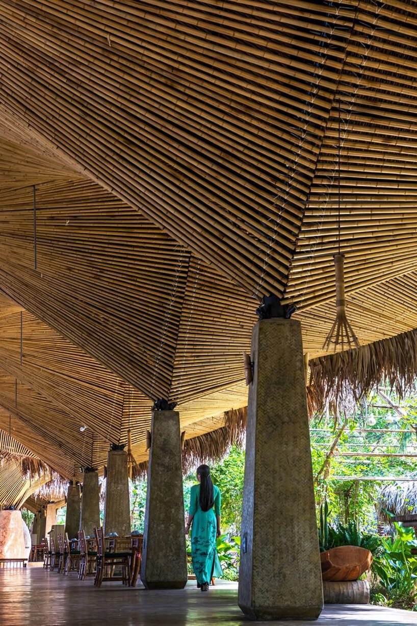 DDconcept 凭借三维竹天花板在越南餐厅中名列前茅 DDconcept 凭借三维竹天花板在越南餐厅中名列前茅