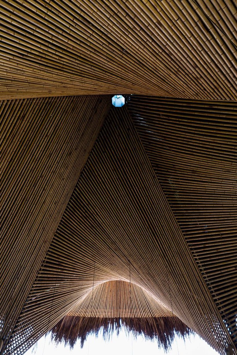 DDconcept 凭借三维竹天花板在越南餐厅中名列前茅 DDconcept 凭借三维竹天花板在越南餐厅中名列前茅