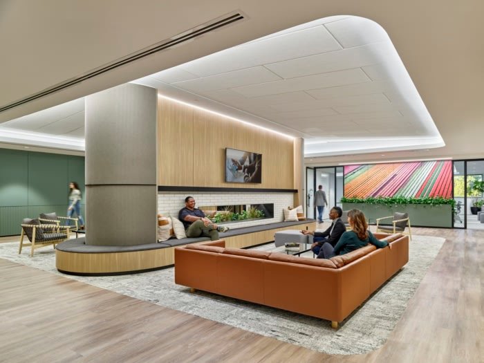 DLL 办公室 – 韦恩