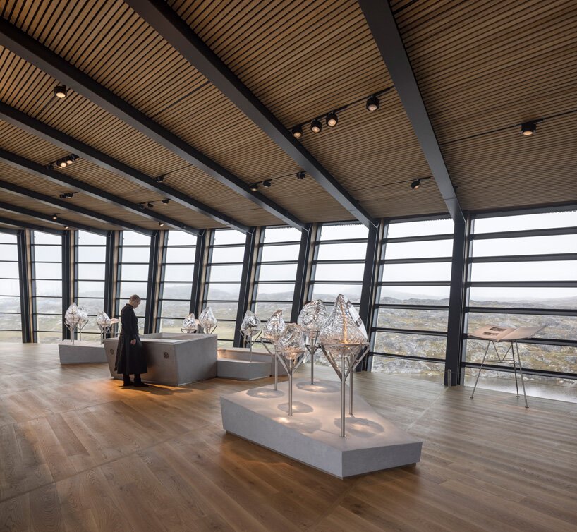 dorte mandrup 蜿蜒的冰峡湾中心扎根于格陵兰岛 dorte mandrup 蜿蜒的冰峡湾中心扎根于格陵兰岛