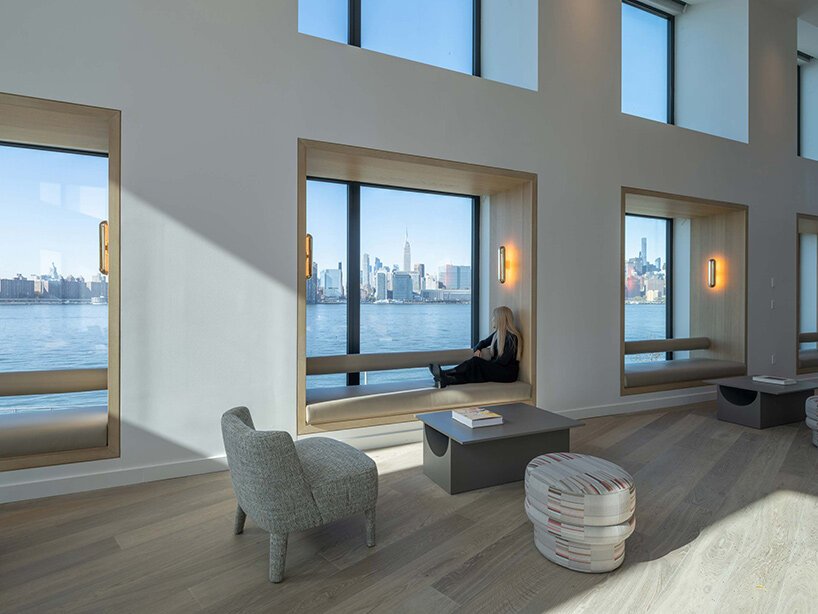 OMA 以新竣工的“鹰 + 西”塔楼点缀布鲁克林海滨 OMA 以新竣工的“鹰 + 西”塔楼点缀布鲁克林海滨